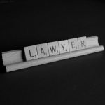 Adwokat czy radca prawny - co lepsze? Kogo wybrać w naszej sprawie?